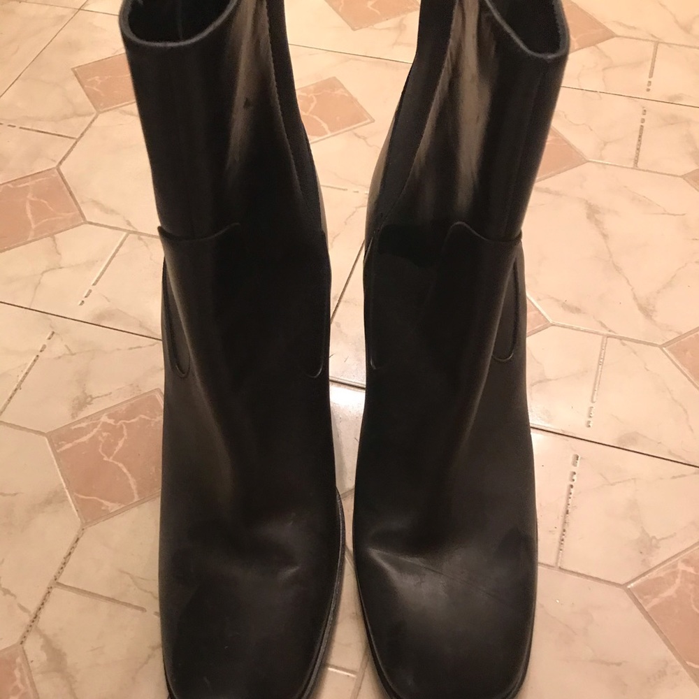 Via Spiga ankle boots